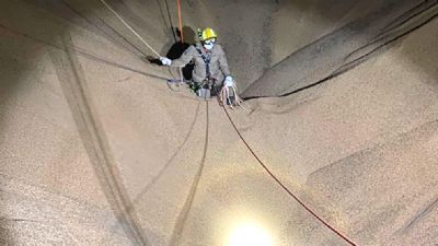 Trabalhadores morrem soterrados em silo no M�dio Norte