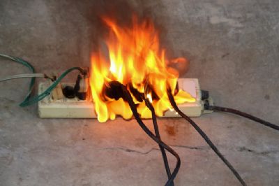 Bombeiros orientam desligar eletrodom�sticos por conta do calor excessivo em MT
