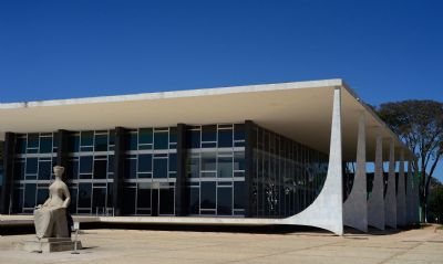 STF mant�m lei que pro�be reajuste para servidores at� dezembro