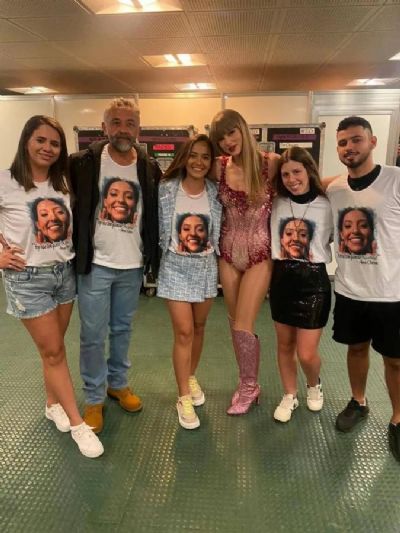 Taylor Swift recebe fam�lia de jovem de MT que morreu em show no RJ