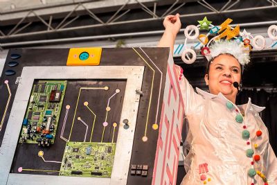 Teatro M�vel estaciona na Orla do Porto para inspirar crian�as a trabalhar com ci�ncia e tecnologia