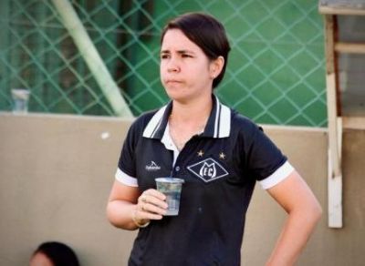 ​T�cnica comemora primeira vit�ria do Mixto em casa