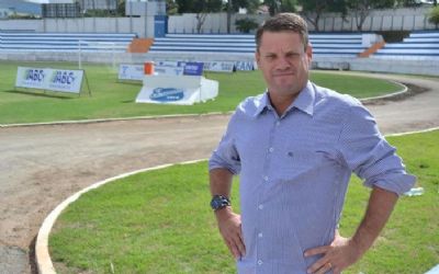 ​Treinador destaca postura do Mixto e mira classifica��o antecipada no Mato-grossense