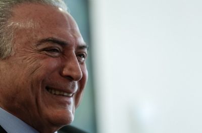 Temer sanciona Refis e autoriza privatiza��o de aeroportos sem incluir Congonhas