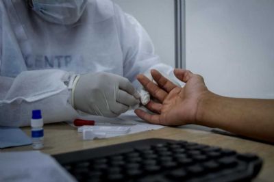 Abertura de novos centros de testagem em Cuiab� � adiada para ter�a-feira (5)