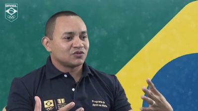 Medalhista ol�mpico Vicente Lenilson realiza palestra Motivacional na APAE Cuiab�