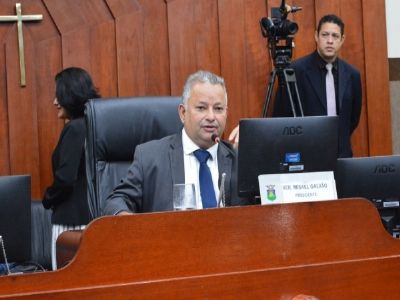 ​C�mara aprova concess�o de RGA aos servidores efetivos da Casa