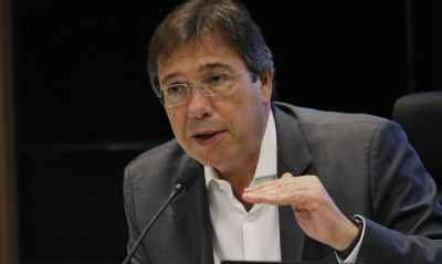 Presidente da Eletrobras renuncia ao cargo
