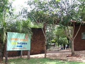 ​Caso de febre amarela suspende visita��o ao zool�gico da UFMT