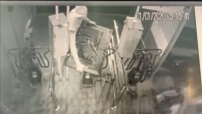 Ladr�es invadem esta��o de �nibus e furtam televis�es em Cuiab�