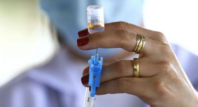 Cuiab� come�a a aplicar vacina bivalente em pessoas de 12 a 59 anos