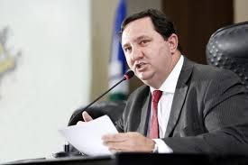Deputados avaliam adiar vota��o da LOA de 2018 para pressionar pagamento de emendas
