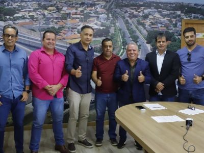 ​​Vereador Lu�s Claudio toma posse na C�mara de Cuiab�