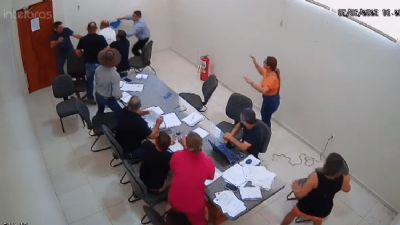 Vereadores de MT brigam ap�s projeto atrasar por erro de digita��o