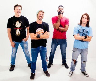 Com 13 anos de hist�ria, 'Herois de Brinquedo' faz sucesso com longos shows em Mato Grosso