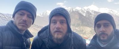 Isolados no Everest, empres�rios aguardam vagas em voos para voltar ao Brasil