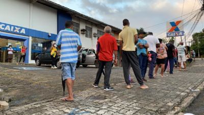 Aux�lio emergencial beneficiou quase 50% da popula��o, diz IBGE