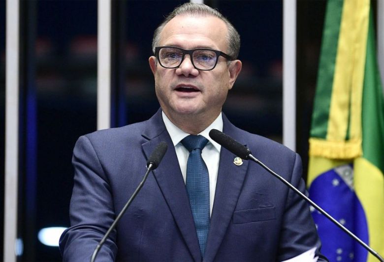 Ju�za nega direito de resposta para Wellington por suposta participa��o em esquema de propina