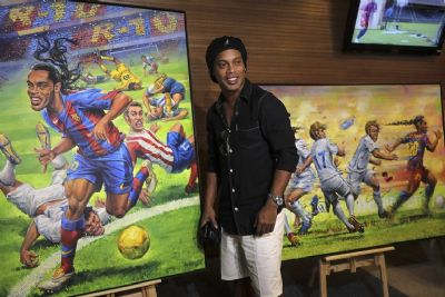 Ronaldinho Ga�cho ganha homenagem em exposi��o no Maracan�