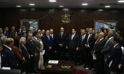 Congresso analisa vetos de Bolsonaro ao Or�amento, ainda sem acordo sobre emendas parlamentares
