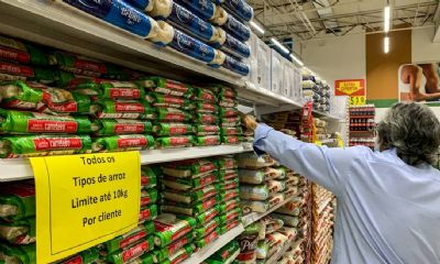 Pre�o do arroz e feij�o pesa mais no or�amento das fam�lias amea�adas pela fome