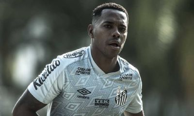 Novas grava��es mostram Robinho rindo de caso de estupro
