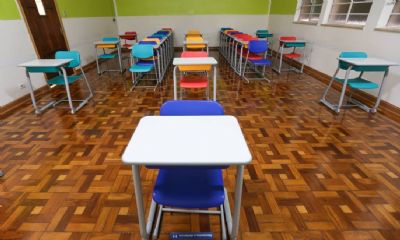 Brasil cai cinco posi��es no ranking da ONU com estagna��o na educa��o