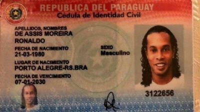 Caso Ronaldinho tem ao menos tr�s documentos falsificados emitidos em s�rie