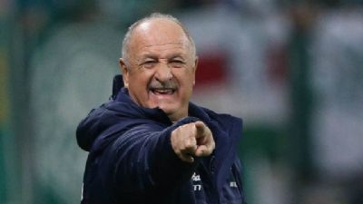 Vasco inicia namoro com Felip�o para recolocar ordem na casa