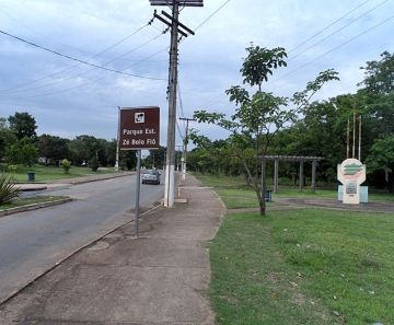 V�tima de sequestro � encontrada amarrada em parque